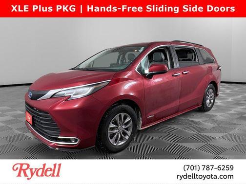2021 Toyota Sienna XLE 7 Passenger
