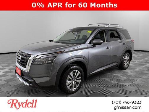 2025 Nissan Pathfinder SL 4WD