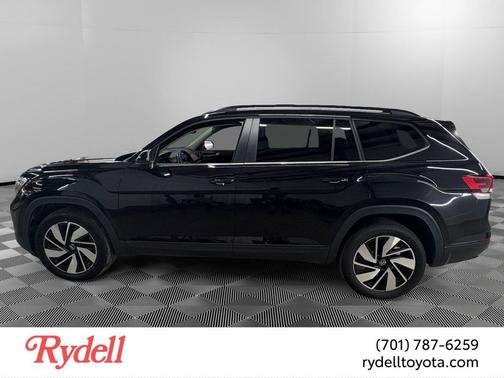 Mythos Black Metallic 2024 Volkswagen Atlas 2.0T SE w/Technology 4MOTION