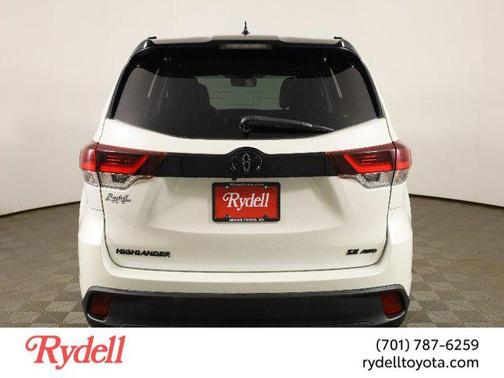 2019 Toyota Highlander SE