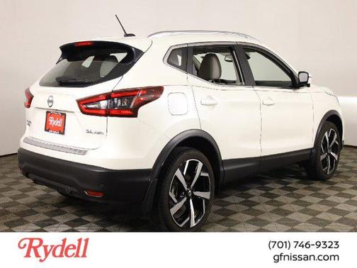 2022 Nissan Rogue Sport SL