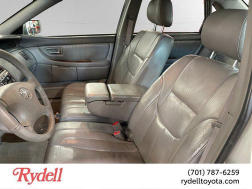 2002 Toyota Avalon XL