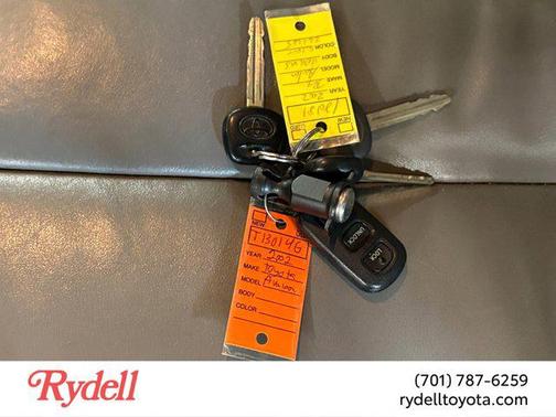 2002 Toyota Avalon XL