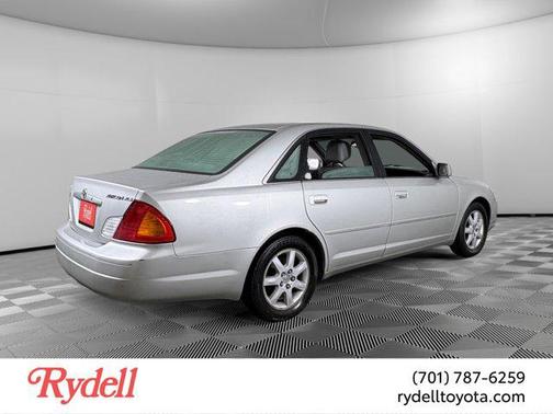 2002 Toyota Avalon XL