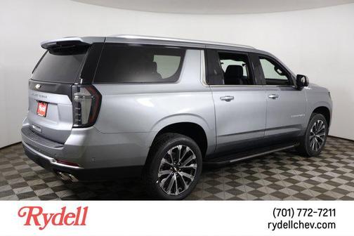 2025 Chevrolet Suburban 4WD High Country