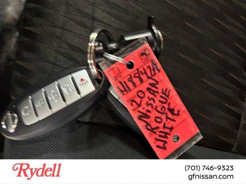 2020 Nissan Rogue SV