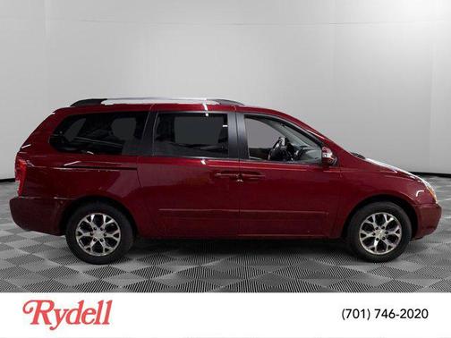 Claret Red 2014 Kia Sedona LX
