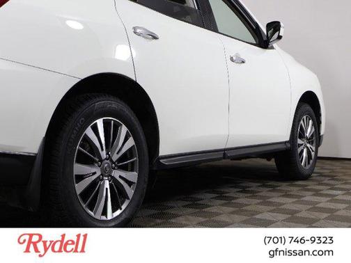 2018 Nissan Pathfinder S