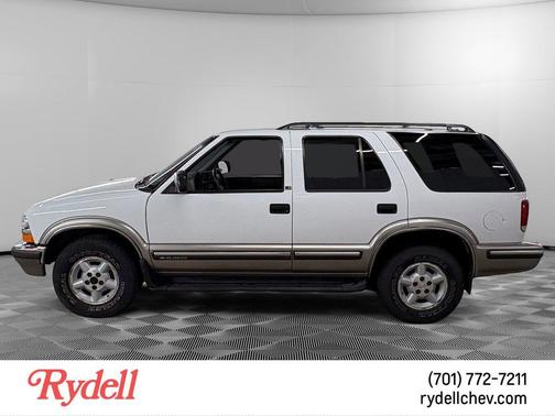 Summit White 1999 Chevrolet Blazer LS