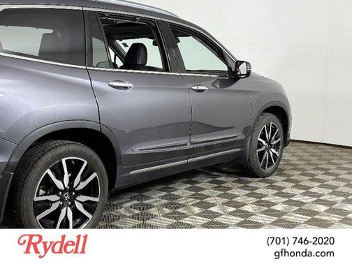 2019 Honda Pilot Touring 8-Passenger