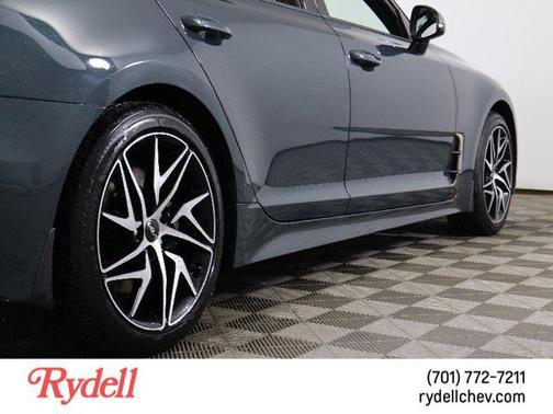 2022 Kia Stinger GT-Line