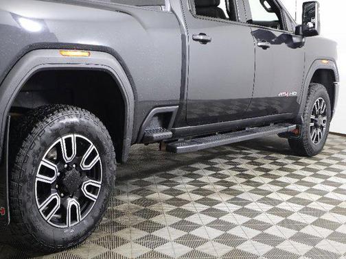Carbon Black Metallic 2020 GMC Sierra 2500 AT4