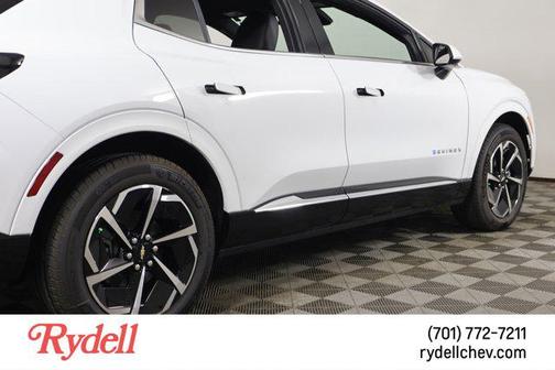 2025 Chevrolet Equinox EV LT