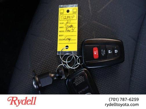 2021 Toyota RAV4 XLE