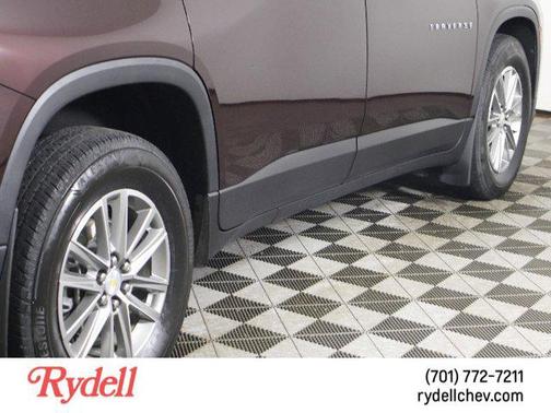 2023 Chevrolet Traverse LT Leather