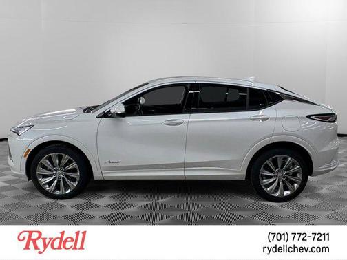 White Frost Tricoat 2025 Buick Envista Avenir FWD