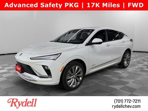 White Frost Tricoat 2025 Buick Envista Avenir FWD