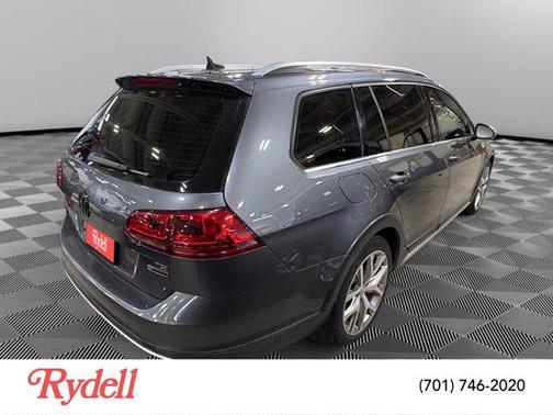 2017 Volkswagen Golf Alltrack TSI SE
