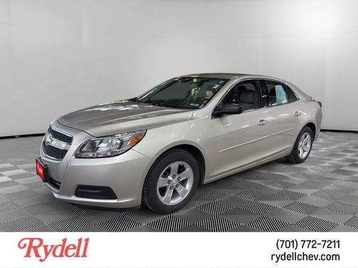 Champagne Silver Metallic 2013 Chevrolet Malibu 1LS