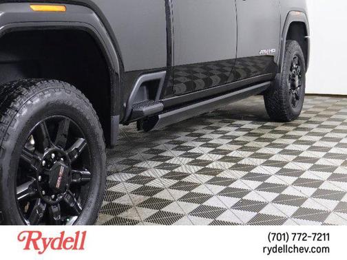 2025 GMC Sierra 2500 AT4