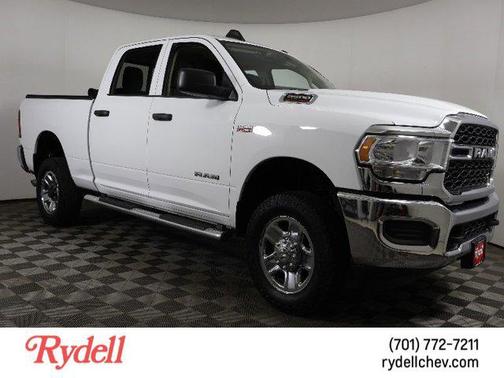 2020 RAM 2500 Tradesman Crew Cab 4X4 6'4' Box