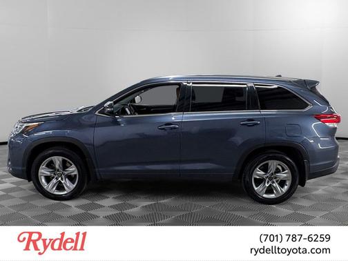 Shoreline Blue Pearl 2018 Toyota Highlander Limited