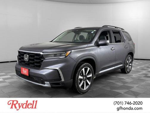 2025 Honda Pilot Touring 8-Passenger