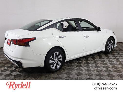 2022 Nissan Altima S FWD