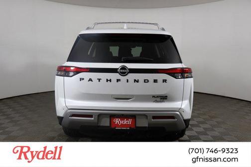 2025 Nissan Pathfinder Platinum 4WD