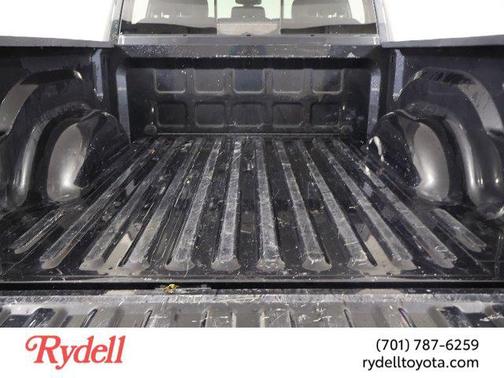 2017 RAM 1500 Night Crew Cab 4x4 5'7' Box