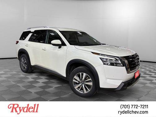 2023 Nissan Pathfinder SL 4WD