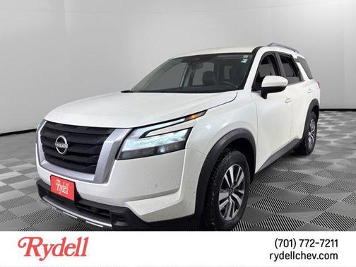2023 Nissan Pathfinder SL 4WD