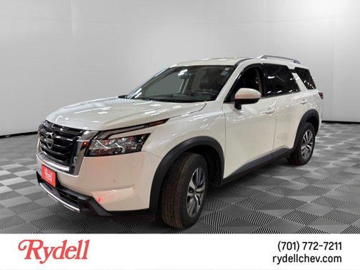 2023 Nissan Pathfinder SL 4WD