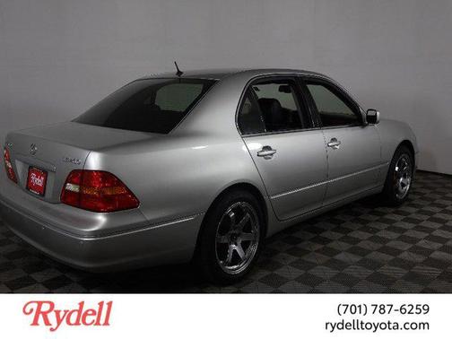 2003 Lexus LS 430 Base
