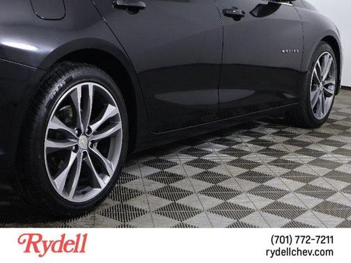 2022 Chevrolet Malibu FWD LT