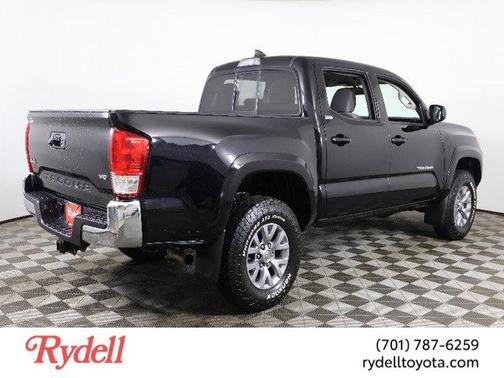 2017 Toyota Tacoma SR5