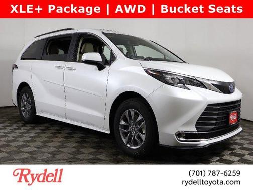 2024 Toyota Sienna XLE