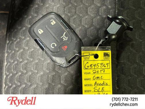 2017 GMC Acadia SLE-2