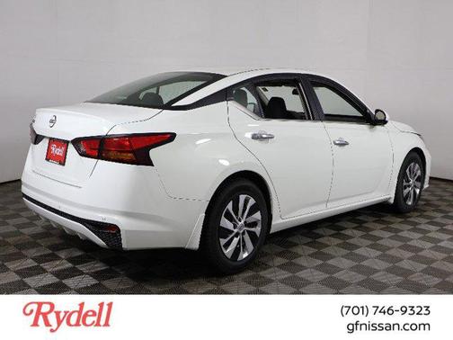 2023 Nissan Altima S FWD