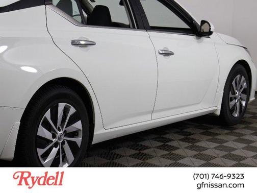 2023 Nissan Altima S FWD