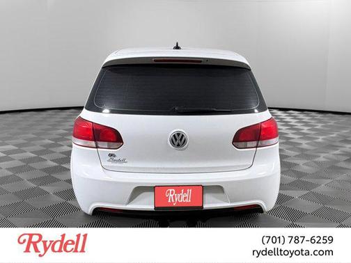 2012 Volkswagen Golf R 4-Door w/DCC & Navigation