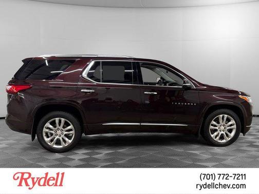 Black Cherry Metallic 2021 Chevrolet Traverse High Country