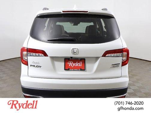 2022 Honda Pilot Touring 8-Passenger