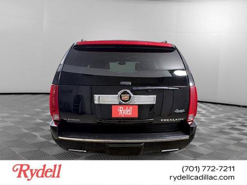 2013 Cadillac Escalade Platinum Edition