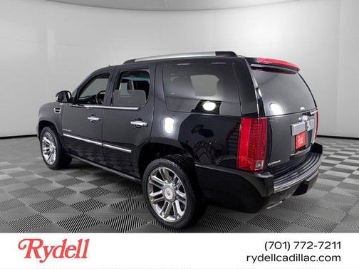 2013 Cadillac Escalade Platinum Edition