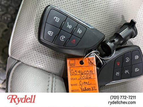 2022 GMC Yukon XL SLT