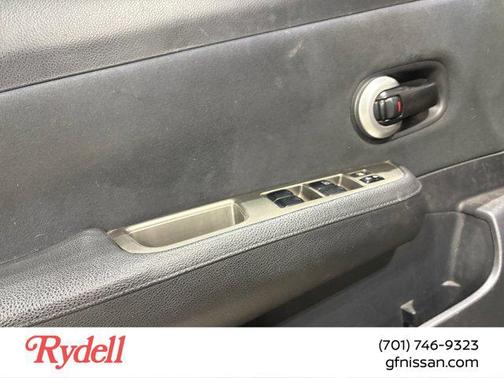 2009 Nissan Versa 1.8 S