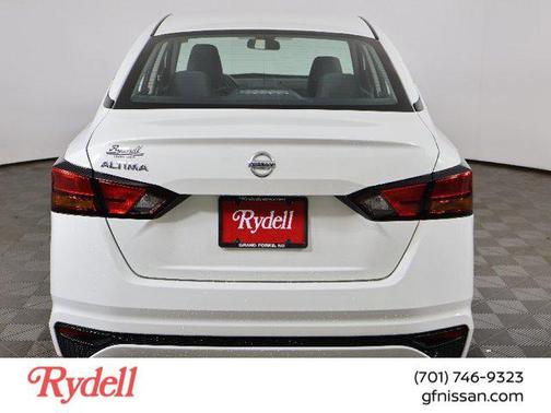 2022 Nissan Altima S FWD