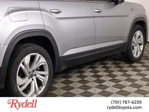 2022 Volkswagen Atlas 3.6L SE w/Technology