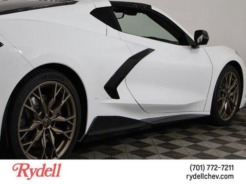 2025 Chevrolet Corvette Stingray w/3LT